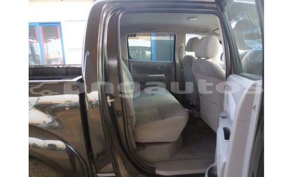 Buy Import Toyota Hilux Black Car in Import - Dubai in Enga Buy Import Toyota Hilux Black Car in Import - Dubai in Enga