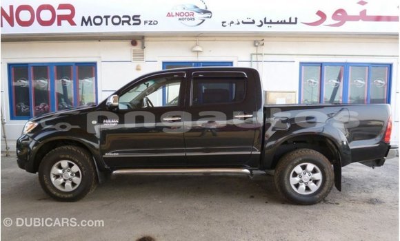 Buy Import Toyota Hilux Black Car in Import - Dubai in Enga Buy Import Toyota Hilux Black Car in Import - Dubai in Enga