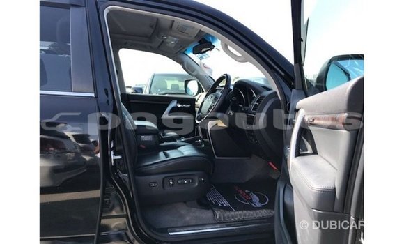 Buy Import Toyota Land Cruiser Black Car in Import - Dubai in Enga Buy Import Toyota Land Cruiser Black Car in Import - Dubai in Enga