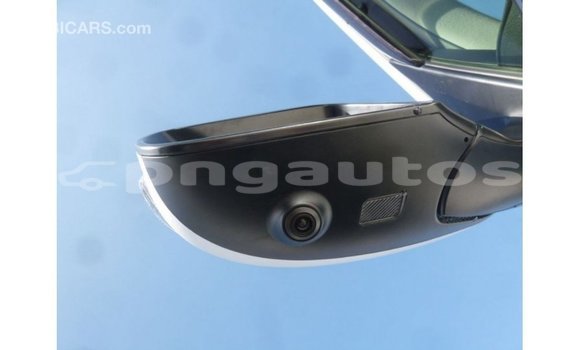 Buy Import Toyota Land Cruiser White Car in Import - Dubai in Enga Buy Import Toyota Land Cruiser White Car in Import - Dubai in Enga