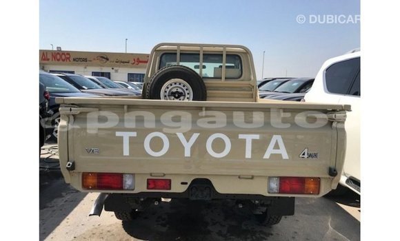 Buy Import Toyota Land Cruiser Beige Car in Import - Dubai in Enga Buy Import Toyota Land Cruiser Beige Car in Import - Dubai in Enga