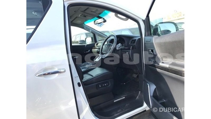 Big with watermark toyota vellfire enga import dubai 5024