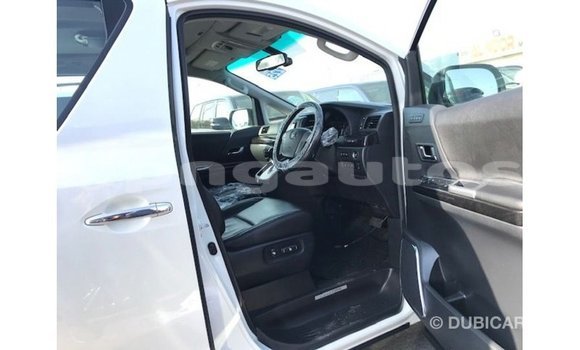 Buy Import Toyota Vellfire White Car in Import - Dubai in Enga Buy Import Toyota Vellfire White Car in Import - Dubai in Enga