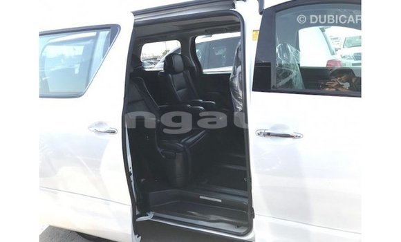 Buy Import Toyota Vellfire White Car in Import - Dubai in Enga Buy Import Toyota Vellfire White Car in Import - Dubai in Enga