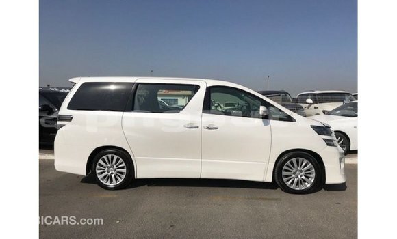 Buy Import Toyota Vellfire White Car in Import - Dubai in Enga Buy Import Toyota Vellfire White Car in Import - Dubai in Enga
