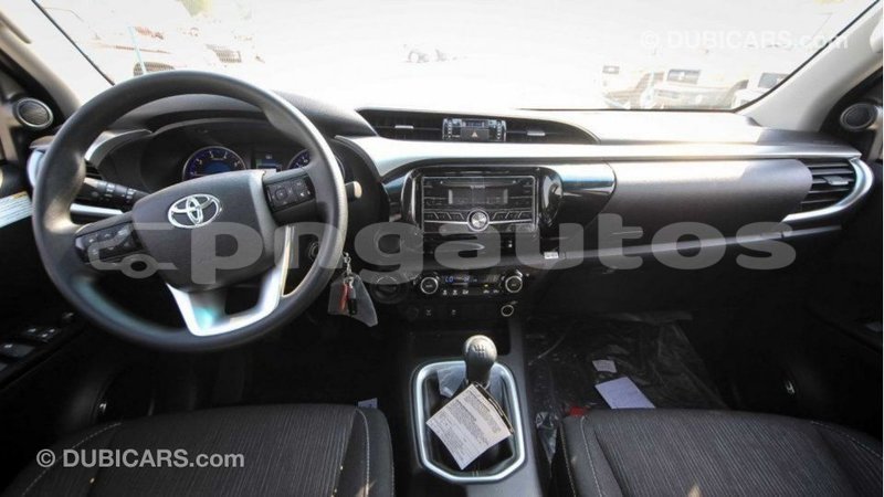 Big with watermark toyota hilux enga import dubai 5026