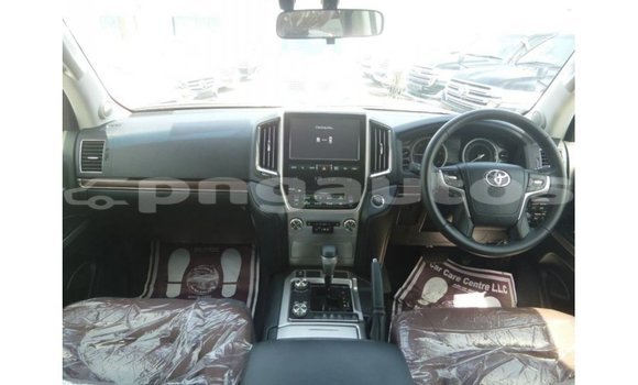 Buy Import Toyota Land Cruiser Black Car in Import - Dubai in Enga Buy Import Toyota Land Cruiser Black Car in Import - Dubai in Enga