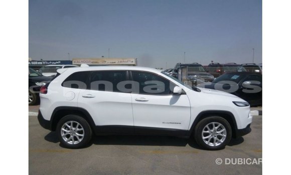 Buy Import Jeep Cherokee White Car in Import - Dubai in Enga Buy Import Jeep Cherokee White Car in Import - Dubai in Enga