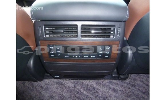 Buy Import Toyota Land Cruiser Red Car in Import - Dubai in Enga Buy Import Toyota Land Cruiser Red Car in Import - Dubai in Enga