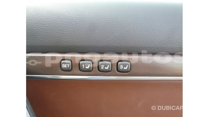 Big with watermark toyota land cruiser enga import dubai 5037