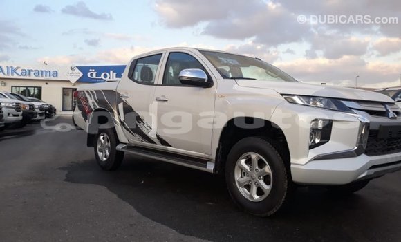 Buy Import Mitsubishi L200 White Car in Import - Dubai in Enga Buy Import Mitsubishi L200 White Car in Import - Dubai in Enga