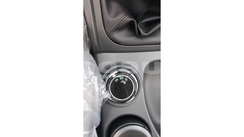 Big with watermark mitsubishi l200 enga import dubai 5043