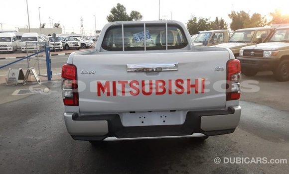 Buy Import Mitsubishi L200 White Car in Import - Dubai in Enga Buy Import Mitsubishi L200 White Car in Import - Dubai in Enga
