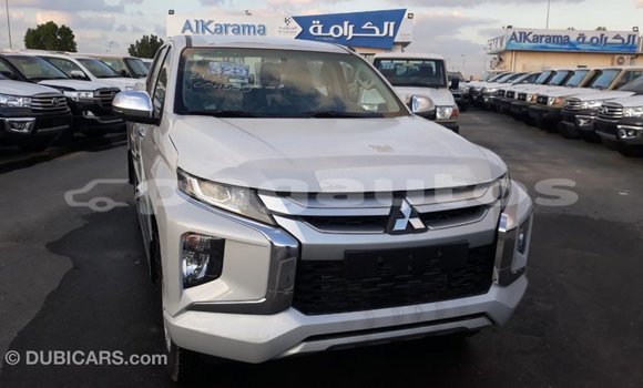 Buy Import Mitsubishi L200 White Car in Import - Dubai in Enga Buy Import Mitsubishi L200 White Car in Import - Dubai in Enga