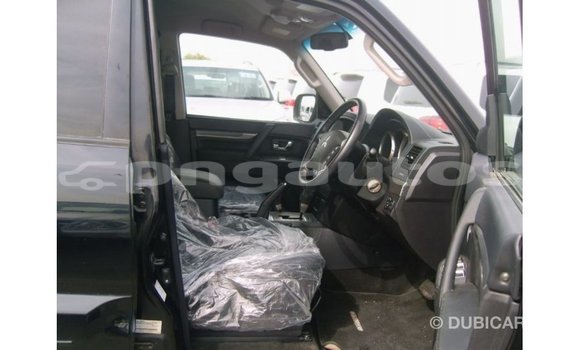Buy Import Mitsubishi Pajero Black Car in Import - Dubai in Enga Buy Import Mitsubishi Pajero Black Car in Import - Dubai in Enga