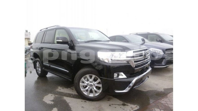 Big with watermark toyota land cruiser enga import dubai 5048