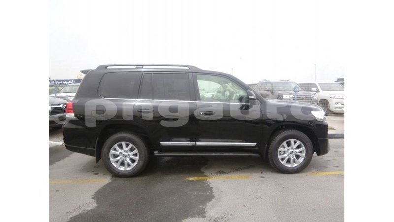 Big with watermark toyota land cruiser enga import dubai 5048