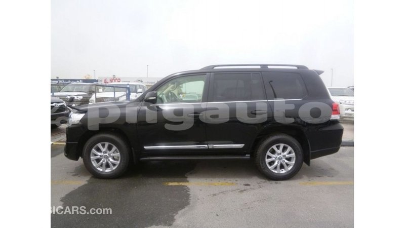 Big with watermark toyota land cruiser enga import dubai 5048