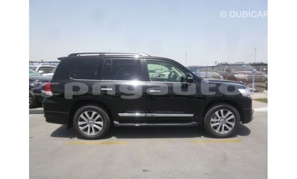Buy Import Toyota Land Cruiser Black Car in Import - Dubai in Enga Buy Import Toyota Land Cruiser Black Car in Import - Dubai in Enga