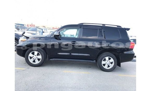 Buy Import Toyota Land Cruiser Black Car in Import - Dubai in Enga Buy Import Toyota Land Cruiser Black Car in Import - Dubai in Enga