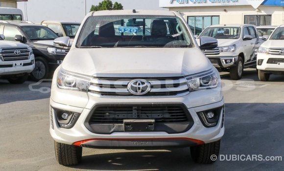 Buy Import Toyota Hilux White Car in Import - Dubai in Enga Buy Import Toyota Hilux White Car in Import - Dubai in Enga