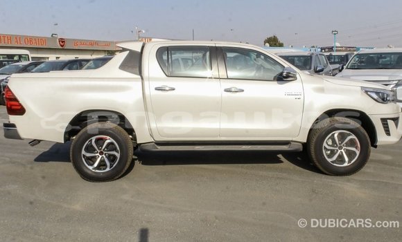Buy Import Toyota Hilux White Car in Import - Dubai in Enga Buy Import Toyota Hilux White Car in Import - Dubai in Enga