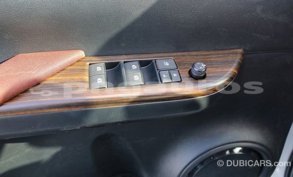 Buy Import Toyota Hilux White Car in Import - Dubai in Enga Buy Import Toyota Hilux White Car in Import - Dubai in Enga