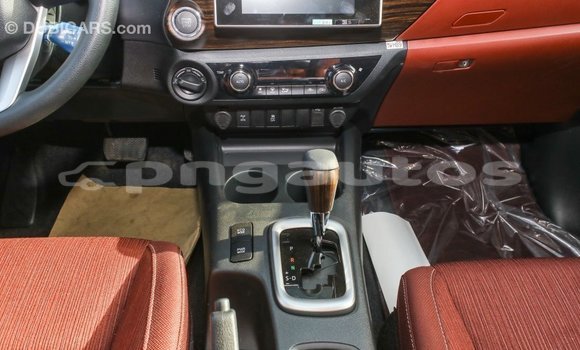 Buy Import Toyota Hilux White Car in Import - Dubai in Enga Buy Import Toyota Hilux White Car in Import - Dubai in Enga