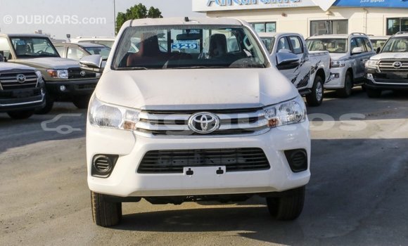 Buy Import Toyota Hilux White Car in Import - Dubai in Enga Buy Import Toyota Hilux White Car in Import - Dubai in Enga