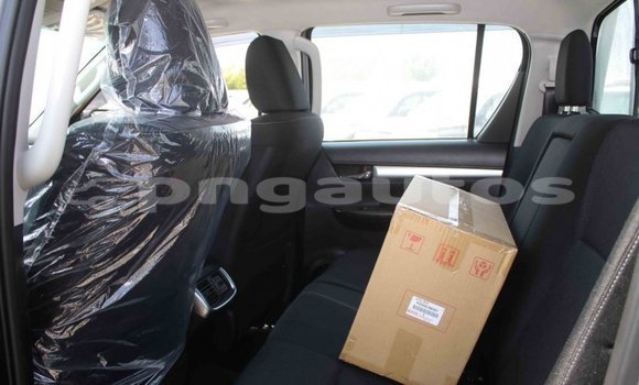 Acheter Import Voiture Toyota Hilux Autre à Import - Dubai, Enga Acheter Import Voiture Toyota Hilux Autre à Import - Dubai, Enga