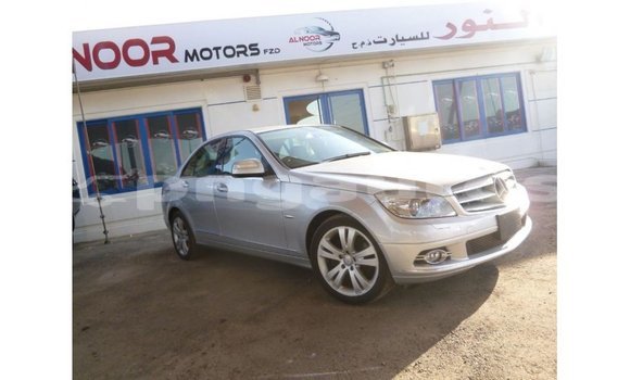 Buy Import Mercedes-Benz 200 Other Car in Import - Dubai in Enga Buy Import Mercedes-Benz 200 Other Car in Import - Dubai in Enga