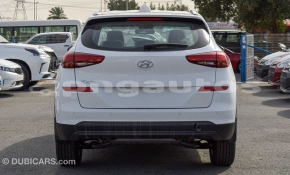 Acheter Import Voiture Hyundai Tucson Blanc à Import - Dubai, Enga Acheter Import Voiture Hyundai Tucson Blanc à Import - Dubai, Enga