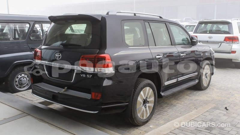 Big with watermark toyota land cruiser enga import dubai 5080