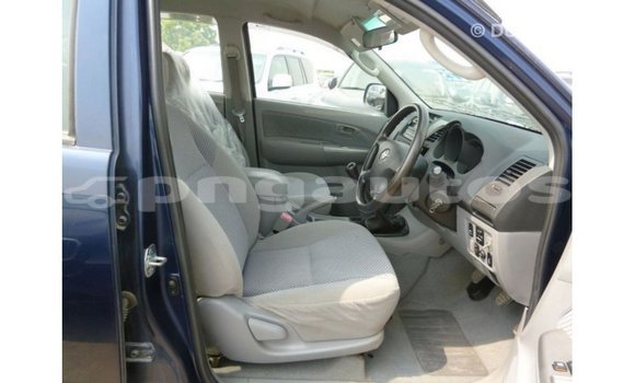 Buy Import Toyota Hilux Blue Car in Import - Dubai in Enga Buy Import Toyota Hilux Blue Car in Import - Dubai in Enga
