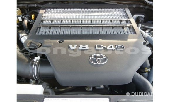 Buy Import Toyota Land Cruiser Black Car in Import - Dubai in Enga Buy Import Toyota Land Cruiser Black Car in Import - Dubai in Enga