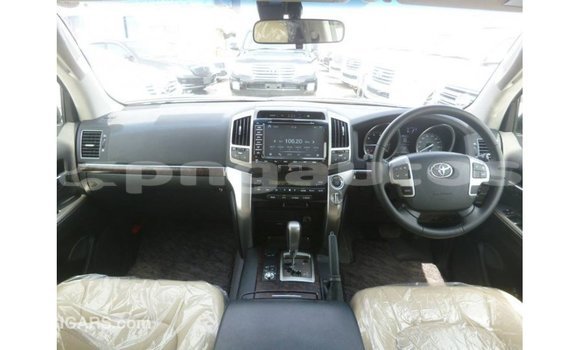 Buy Import Toyota Land Cruiser Other Car in Import - Dubai in Enga Buy Import Toyota Land Cruiser Other Car in Import - Dubai in Enga