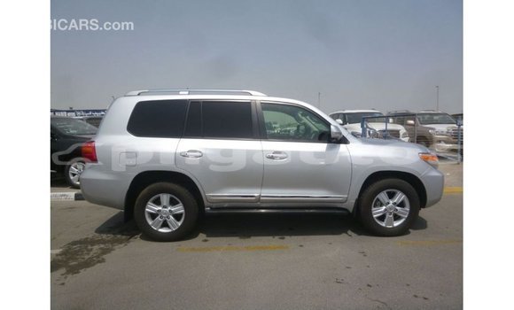 Buy Import Toyota Land Cruiser Other Car in Import - Dubai in Enga Buy Import Toyota Land Cruiser Other Car in Import - Dubai in Enga