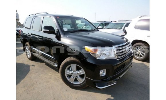 Buy Import Toyota Land Cruiser Black Car in Import - Dubai in Enga Buy Import Toyota Land Cruiser Black Car in Import - Dubai in Enga