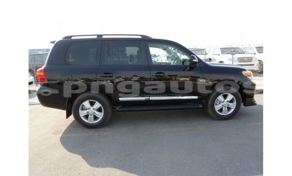 Buy Import Toyota Land Cruiser Black Car in Import - Dubai in Enga Buy Import Toyota Land Cruiser Black Car in Import - Dubai in Enga