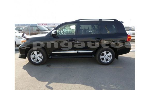 Buy Import Toyota Land Cruiser Black Car in Import - Dubai in Enga Buy Import Toyota Land Cruiser Black Car in Import - Dubai in Enga