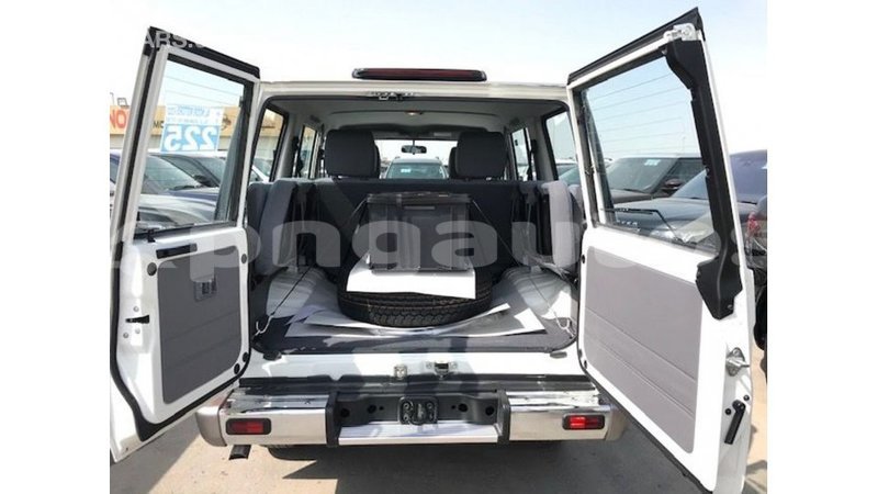 Big with watermark toyota land cruiser enga import dubai 5096