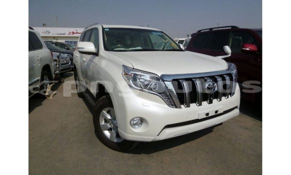 Buy Import Toyota Prado White Car in Import - Dubai in Enga Buy Import Toyota Prado White Car in Import - Dubai in Enga