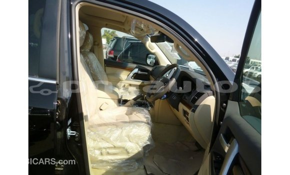 Buy Import Toyota Land Cruiser Black Car in Import - Dubai in Enga Buy Import Toyota Land Cruiser Black Car in Import - Dubai in Enga