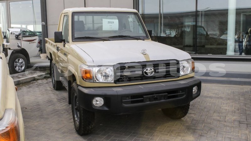 Big with watermark toyota land cruiser enga import dubai 5103
