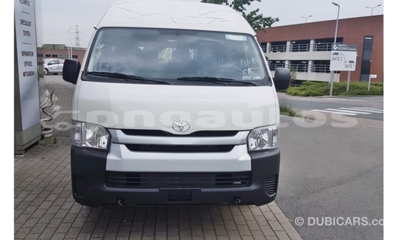 Buy Import Toyota Hiace White Car in Import - Dubai in Enga Buy Import Toyota Hiace White Car in Import - Dubai in Enga