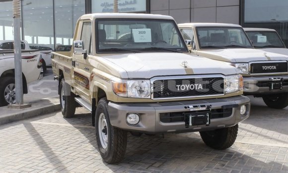 Buy Import Toyota Land Cruiser Beige Car in Import - Dubai in Enga Buy Import Toyota Land Cruiser Beige Car in Import - Dubai in Enga