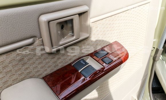 Buy Import Toyota Land Cruiser Beige Car in Import - Dubai in Enga Buy Import Toyota Land Cruiser Beige Car in Import - Dubai in Enga