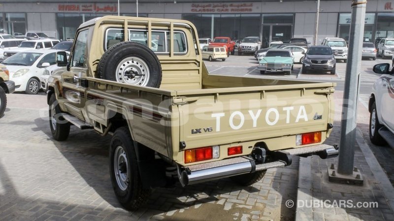 Big with watermark toyota land cruiser enga import dubai 5108