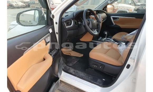 Buy Import Toyota Fortuner White Car in Import - Dubai in Enga Buy Import Toyota Fortuner White Car in Import - Dubai in Enga