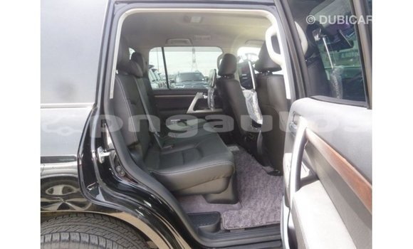Buy Import Toyota Land Cruiser Black Car in Import - Dubai in Enga Buy Import Toyota Land Cruiser Black Car in Import - Dubai in Enga